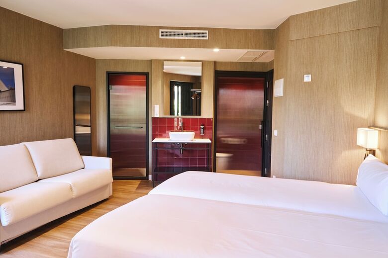 Hotel Latroupe Prado