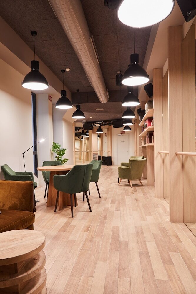 Hotel Latroupe Prado