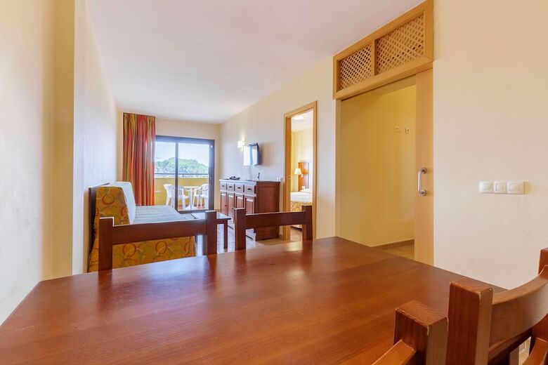 Aparthotel Apartamentos Best Alcazar