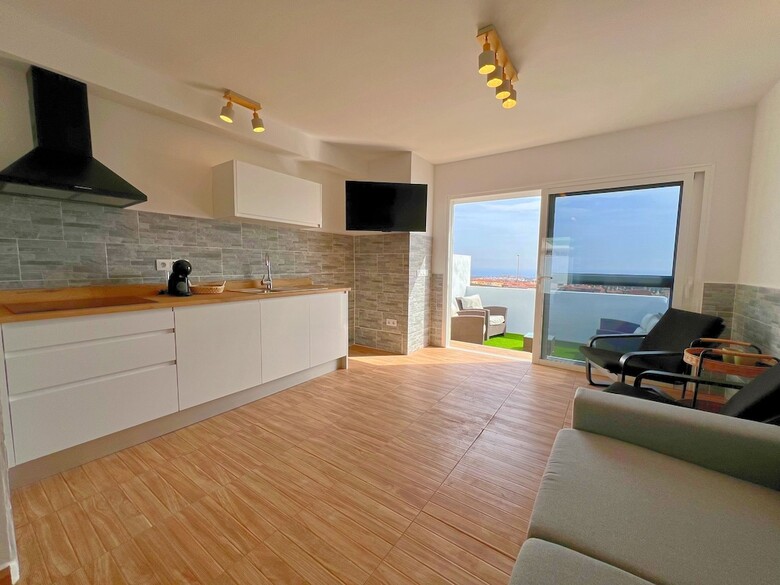 Sea View Bungalow With Communal Pool