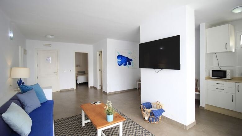 Hotel Neptuno Suites - Only Adults