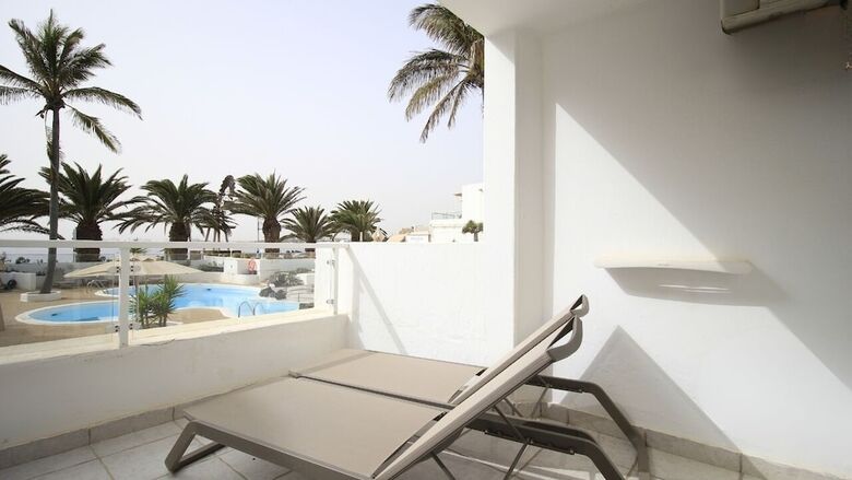 Hotel Neptuno Suites - Only Adults