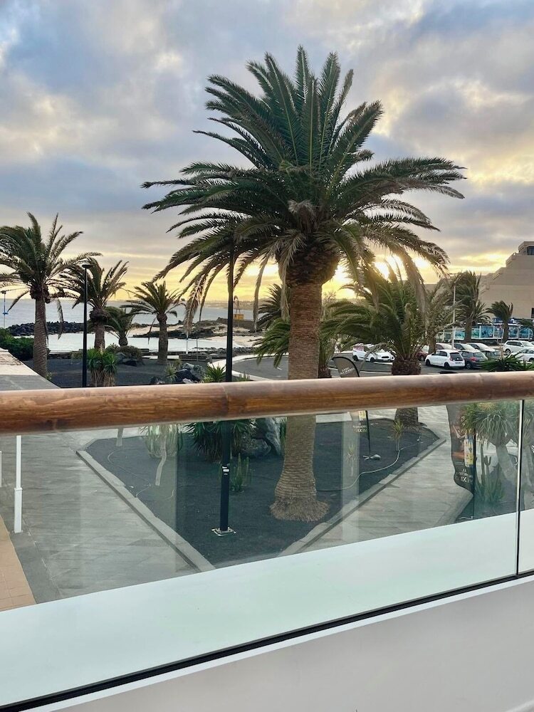 Hotel Neptuno Suites - Only Adults