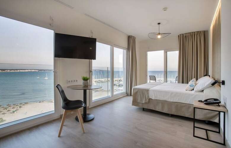 Hotel Las Arenas
