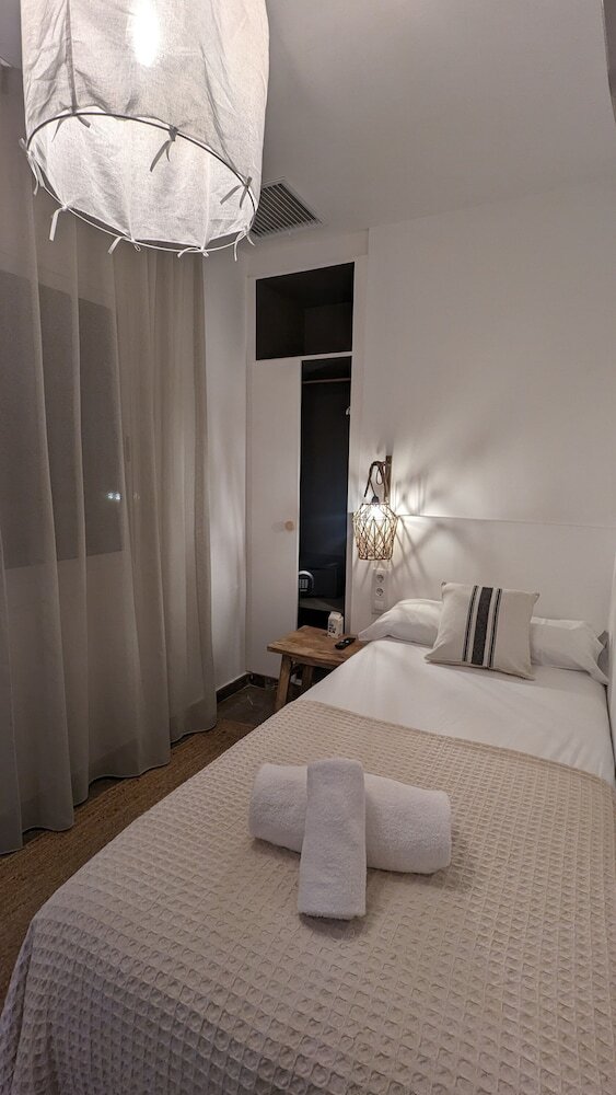 Hostal Es Niu De Tamariu