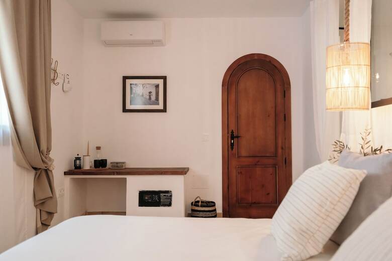Bed & Breakfast Hearts & Home