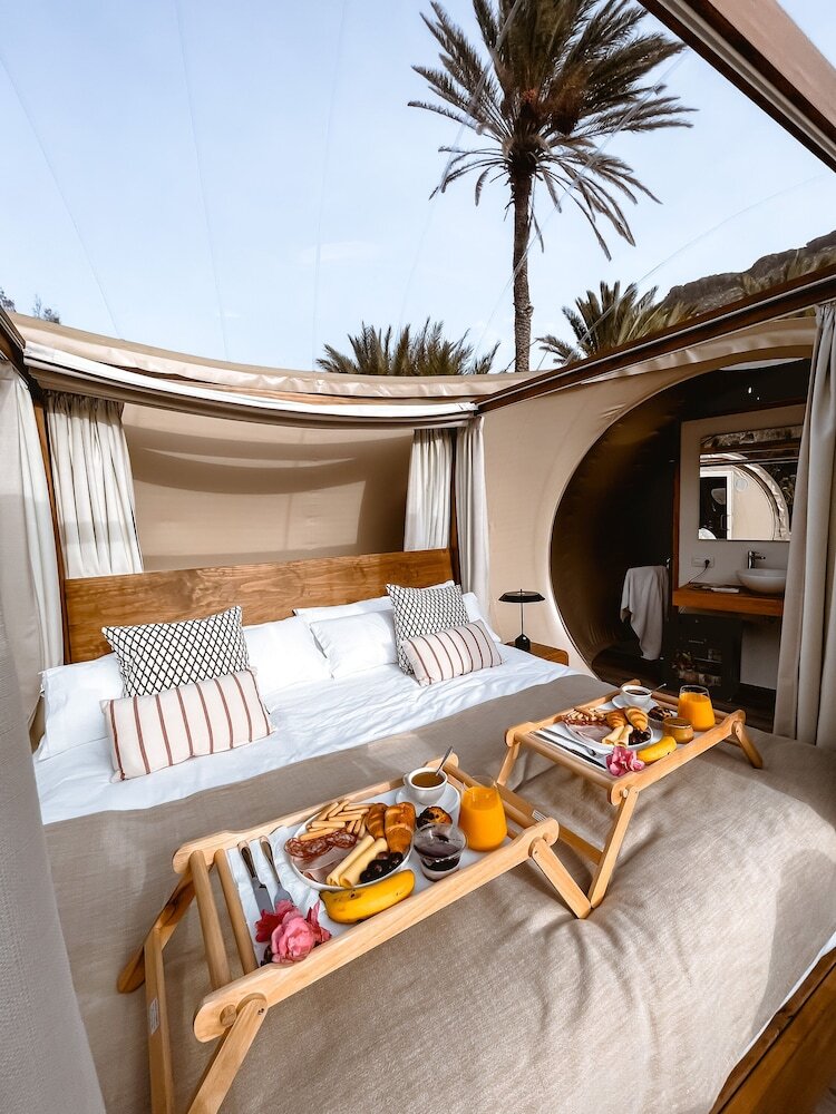 Hotel Bah�a De �valos
