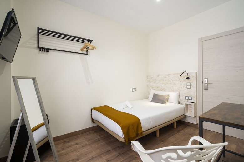 Hotel Dobo Azacanes Hostal