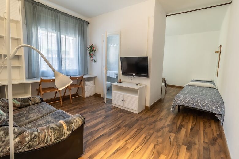 Hostal Fonda Can Dalf� By Vivere Stays