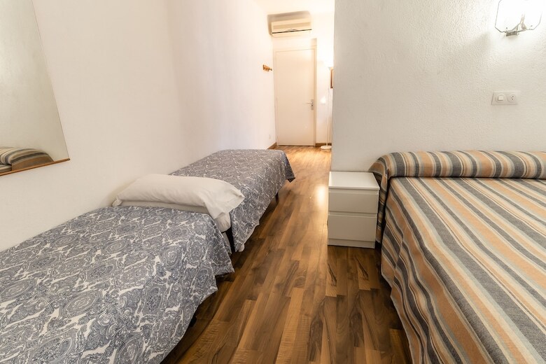 Hostal Fonda Can Dalf� By Vivere Stays