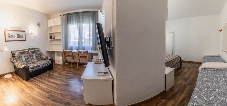 Hostal Fonda Can Dalf� By Vivere Stays