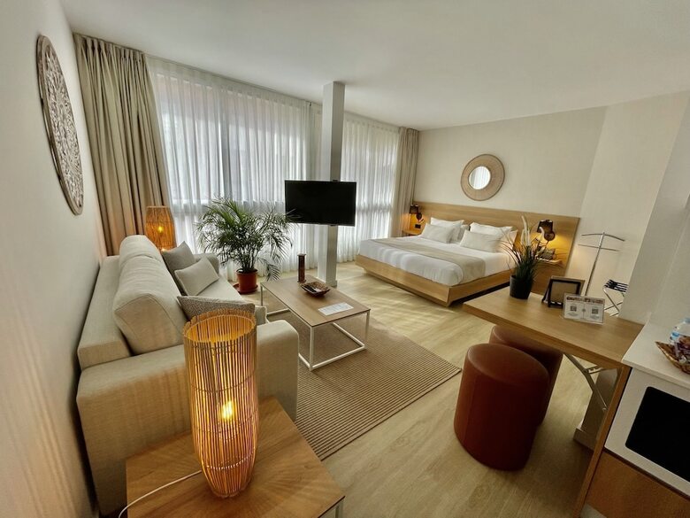Hotel Emblem�tico Hi Suites