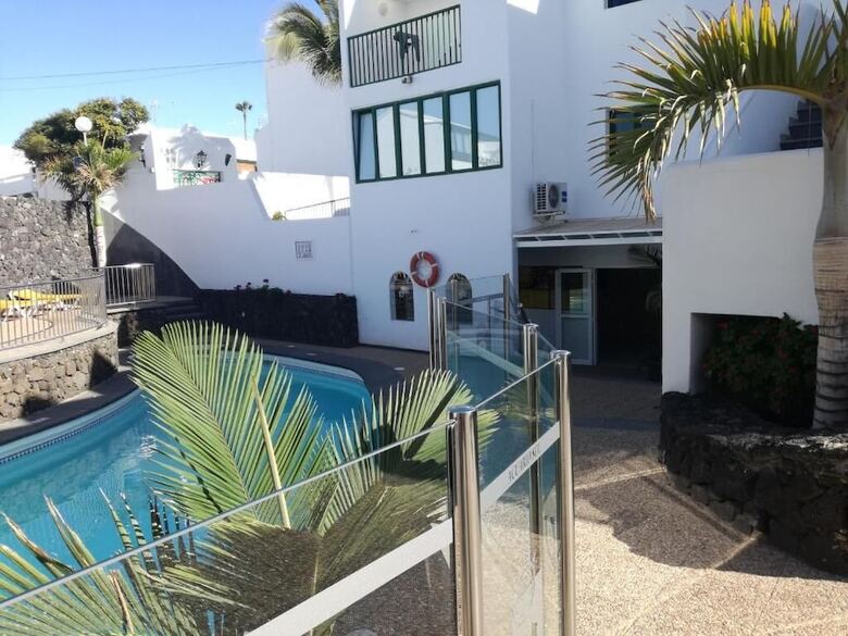 Aparthotel Apartamentos Acuario Sol