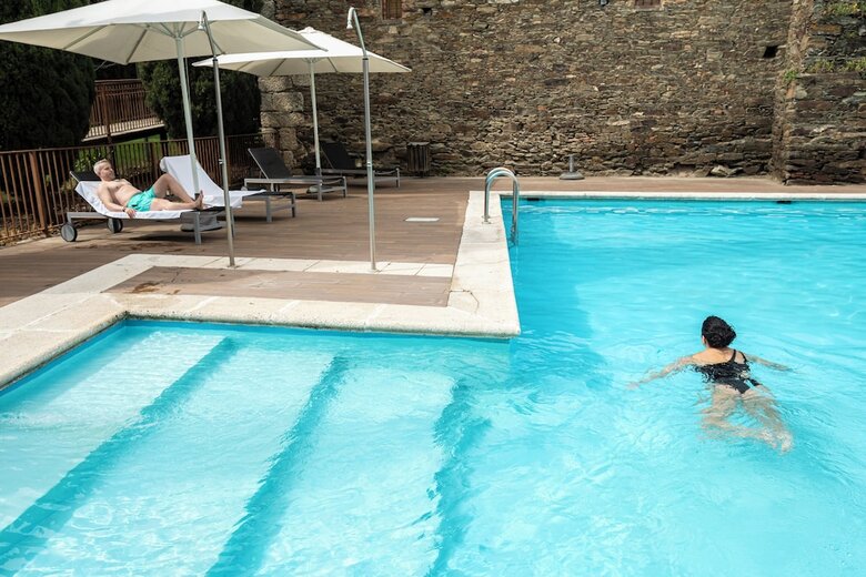 Hotel 4* Puente De Alcon�tar