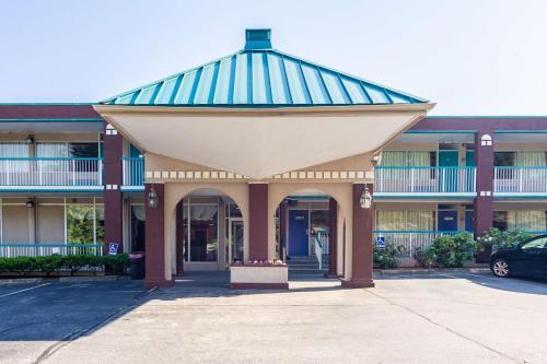 Hotel Quality Inn Groton