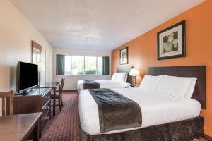 Hotel Days Inn & Suites Groton