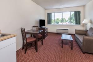 Hotel Days Inn & Suites Groton