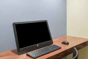 Hotel Days Inn & Suites Groton