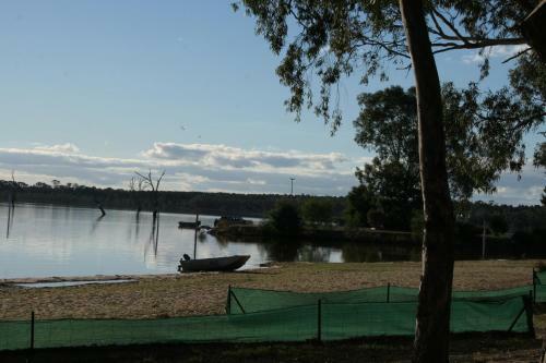 Lake Fyans Holiday Park