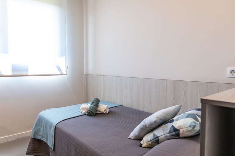 Hostal Residencia Universitaria Resa Campus M�laga