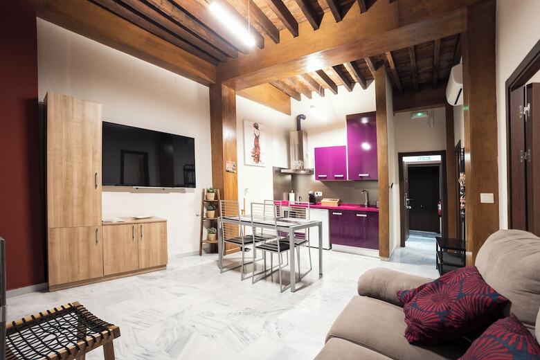 Aparthotel Apartamentos Reyes Cat�licos