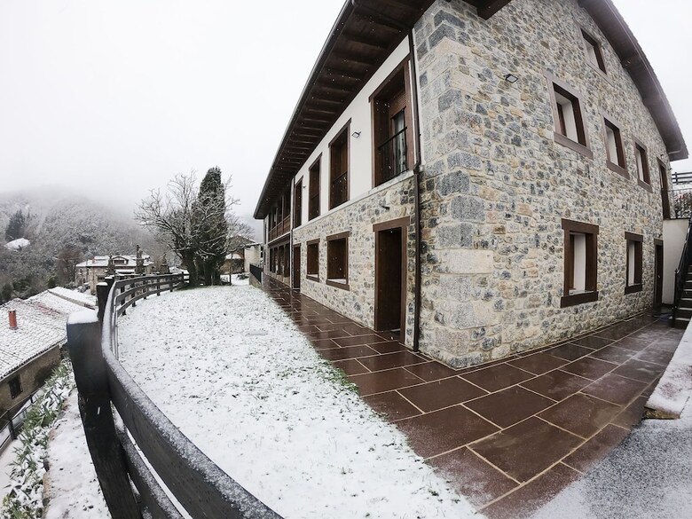 Apartamentos Los Picos De Europa