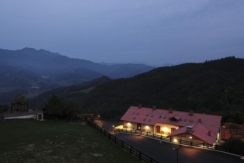Apartamentos Los Picos De Europa