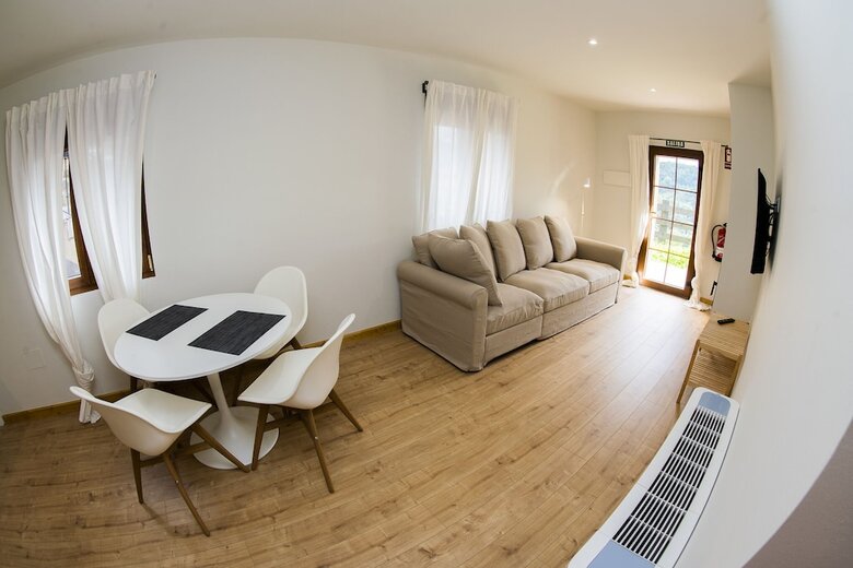 Apartamentos Los Picos De Europa