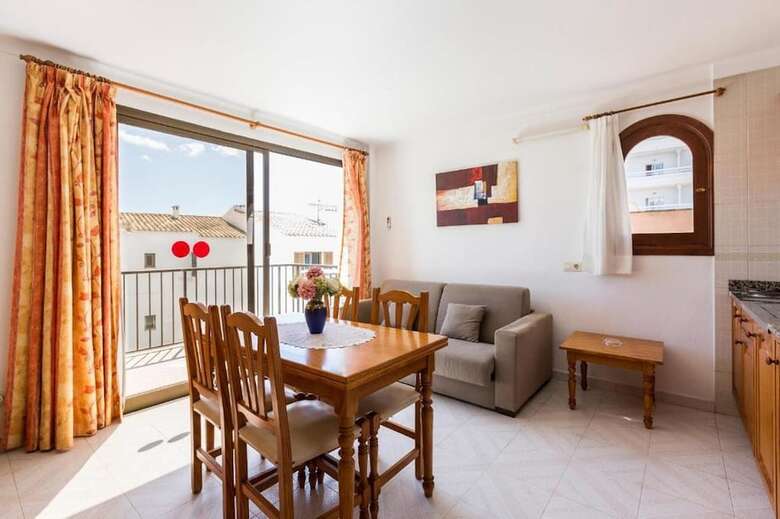 Aparthotel Bella Maria Apartments & Pool Club