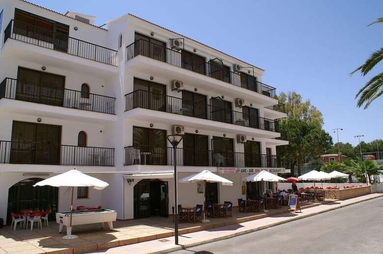 Aparthotel Bella Maria Apartments & Pool Club