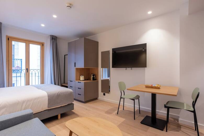 Hotel Be10 Suites