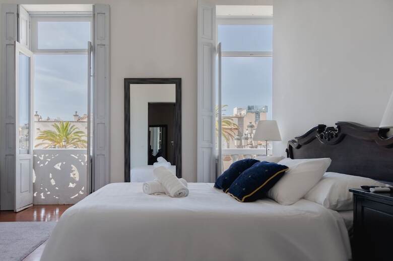 Santa Ana Suite & Rooms