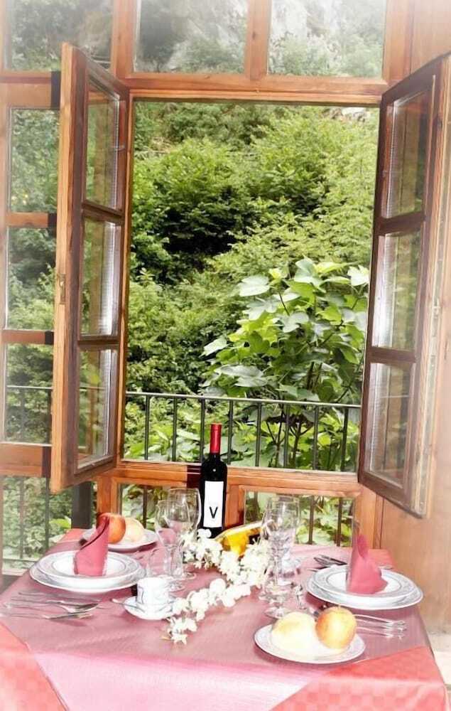 Aparthotel Apartamentos Aguasaliu