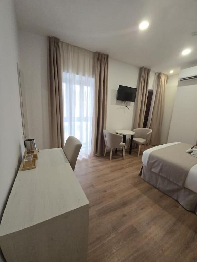 Pension Le Petit Palu Sevilla