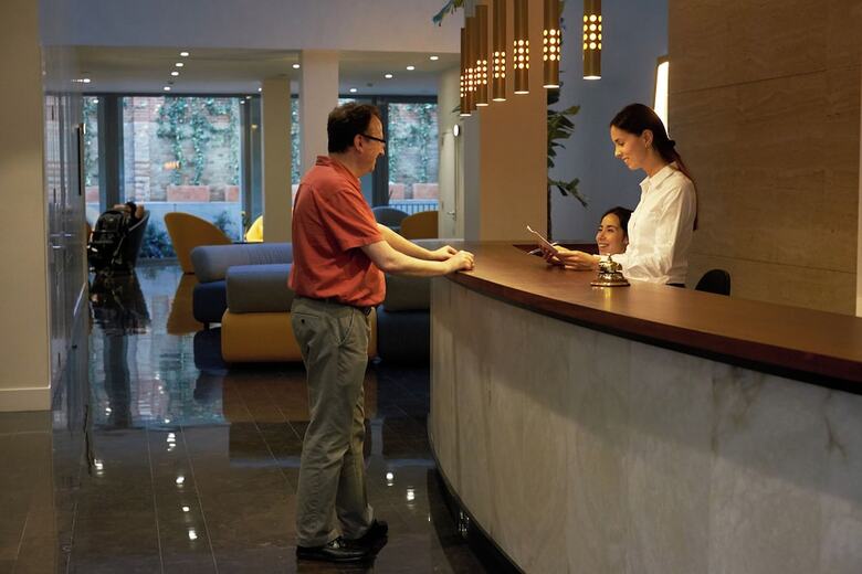 Hotel Chi