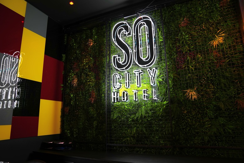 So City Hotel