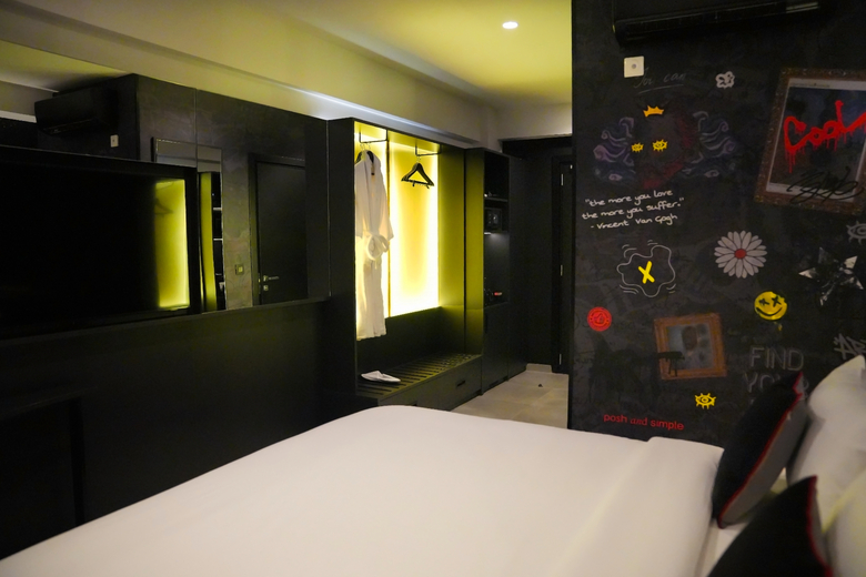 So City Hotel