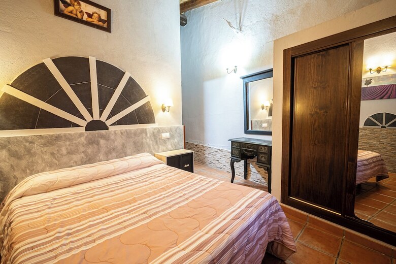 Hotel Chozos Rurales El Solitario