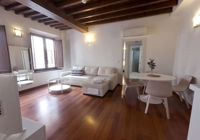 Aparthotel Isa Granada