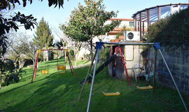 Casa Rural Os Carballos