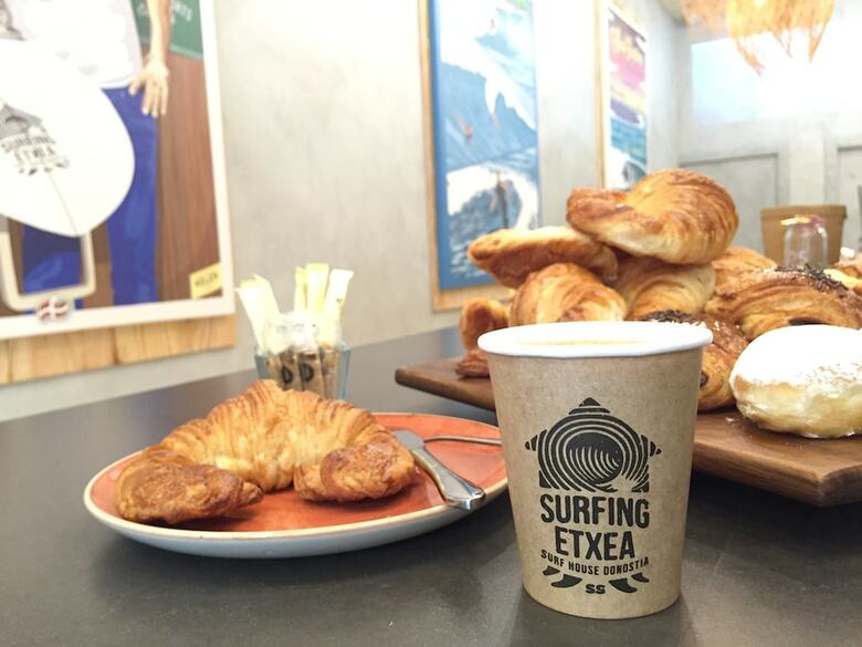 Hostal Surfing Etxea - Hostel