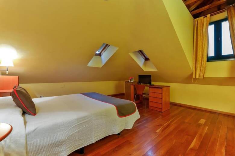 Hotel Casa Rural La Chata
