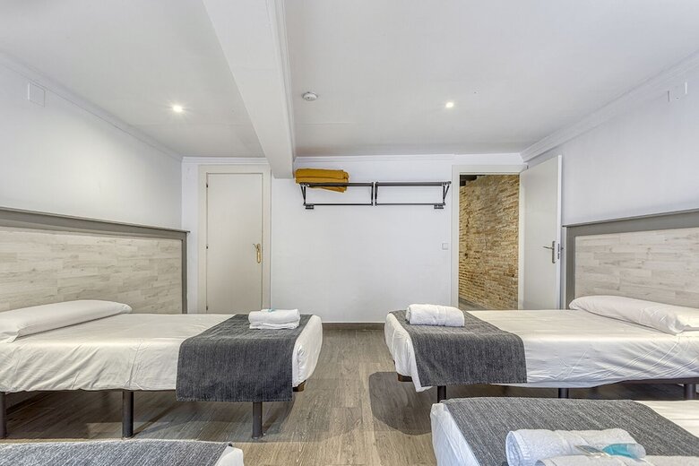 Hostal Bedmates