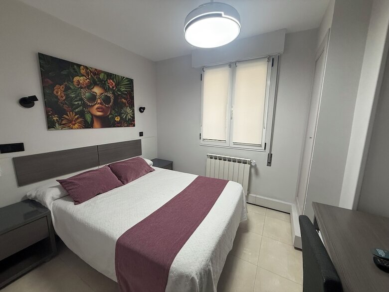 Pension Plaza Santander