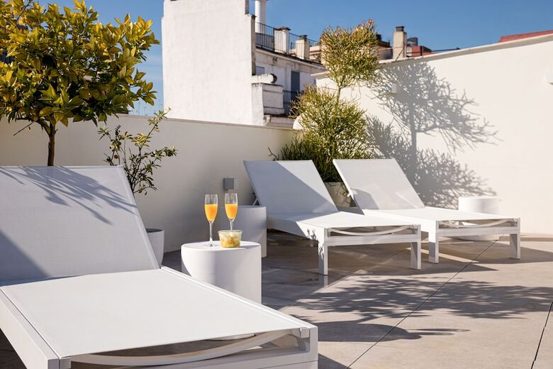 Aparthotel Mylu Suites By Puerta Catedral