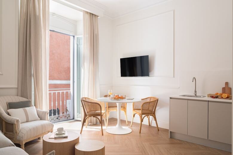 Aparthotel Mylu Suites By Puerta Catedral