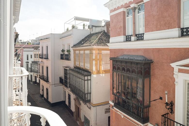 Aparthotel Mylu Suites By Puerta Catedral