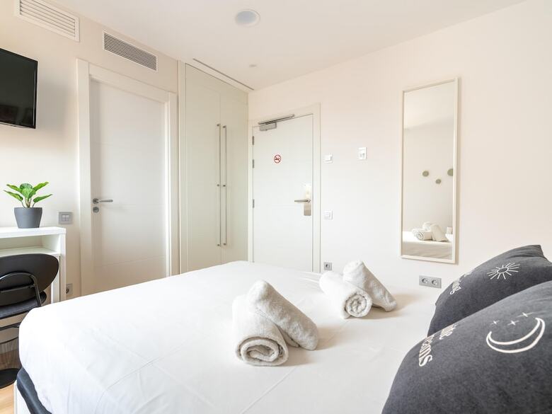 Aparthotel Limehome Barcelona Carrer De Fontcoberta