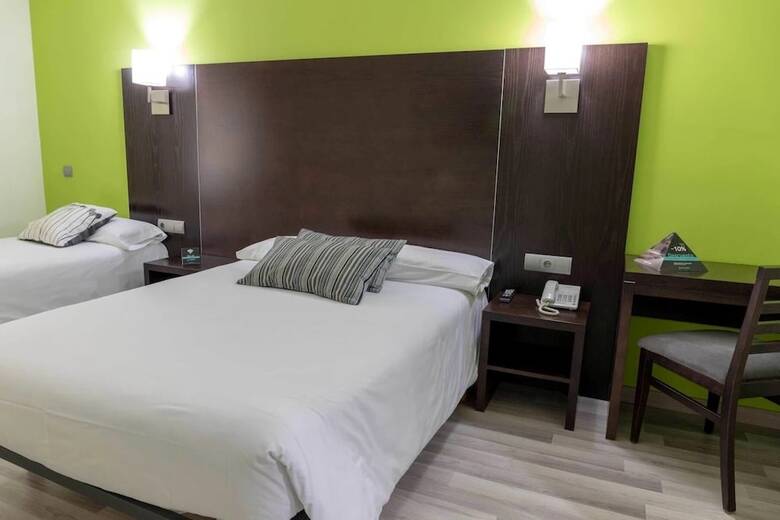 Hotel Carde�a By Gaiarooms