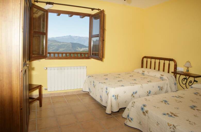 Aparthotel Viviendas Rurales Pe�a Sagra